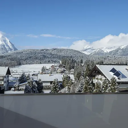 Living Seefeld Private Luxury Retreat شقة